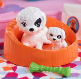 Barbie Indoor Furniture Playset, Puppy Playhouse Includes Doghouse, Mommy Dog, Puppy and Pet-Themed Accessories