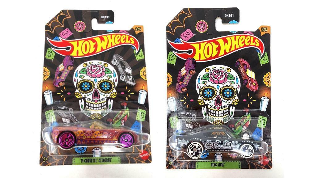 Bundle of 2 | Hot Wheels Halloween Theme 1:64 Die-Cast Cars | '14 Corvette Stingray & King Kuda