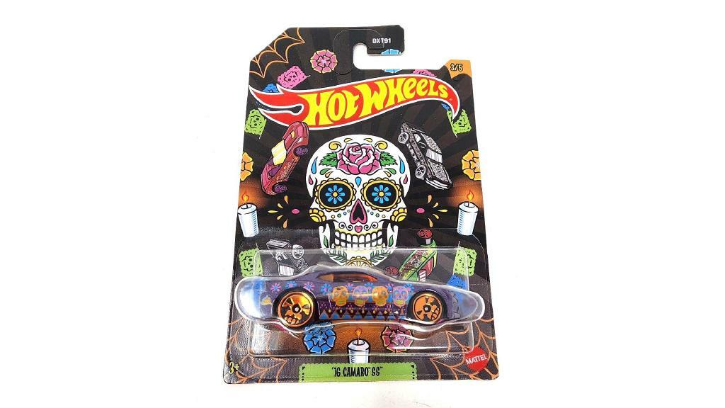 Hot Wheels Halloween Theme 1:64 Die-Cast Cars |'16 Camaro SS |HLJ88