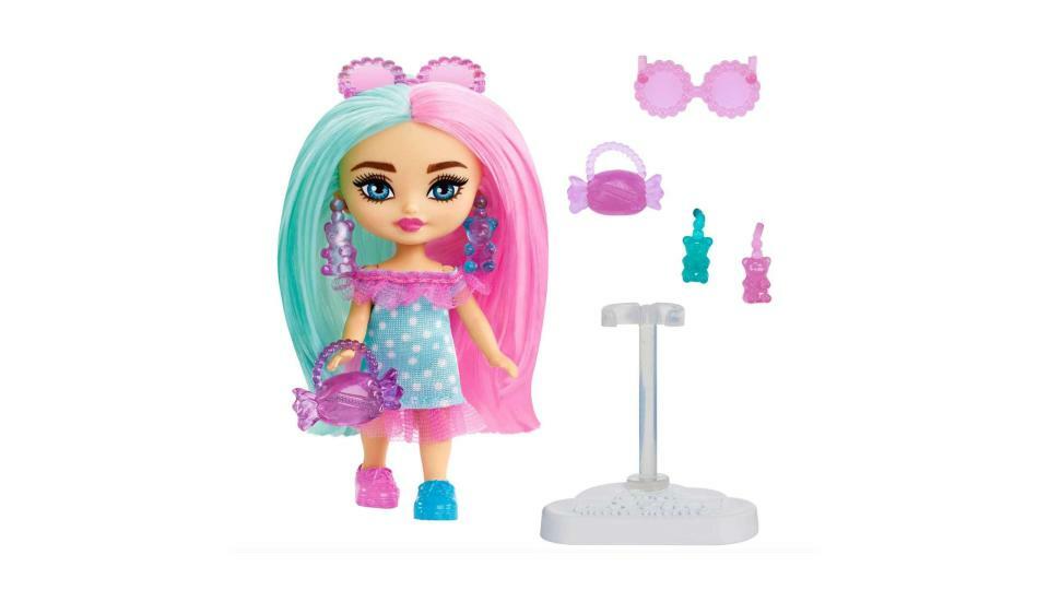 Barbie Extra Mini Minis Doll - Doll with Two-Tone Pink and Mint Hair, Candy-Themed Accessories, Polka-Dot Dress
