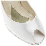 Touch Ups Marissa Women's White Pumps 12 M