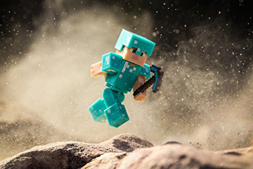 Minecraft Alex with Diamond Armor Figure Pack