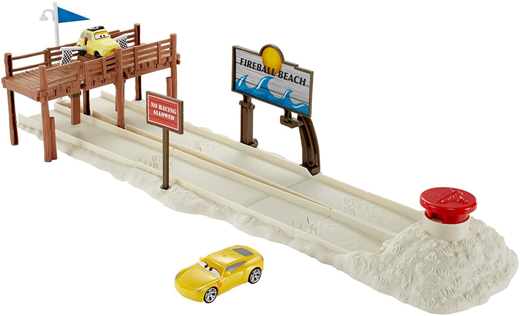 Mattel Disney•Pixar Cars 3 Fireball Beach Run Playset  DVT47