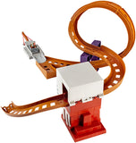 Mattel Minecraft Hot Wheels Ghast Attack Track Playset DPW28