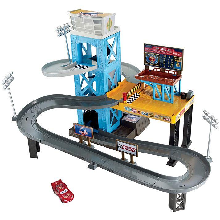 Mattel Disney•Pixar Cars 3 Piston Cup Motorized Garage FCX97