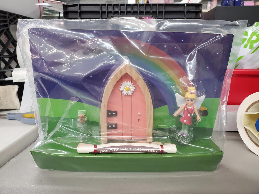 LIKE NEW - The Irish Fairy Door Company - Welcome Kit Pink