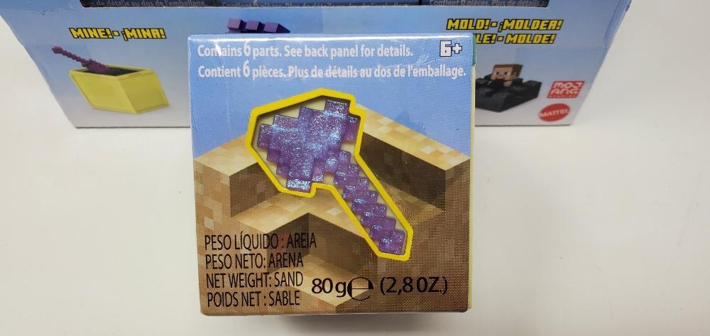 Minecraft Mini Mining w/Moldable Sand, Accessory & Mini Figure w/AXE